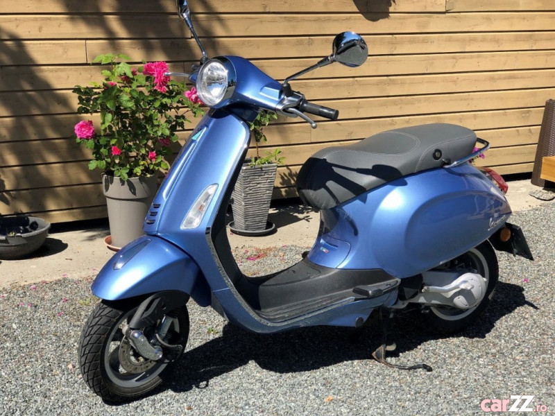  Vespa  Primavera 50 2t 700  eur CarZZ ro