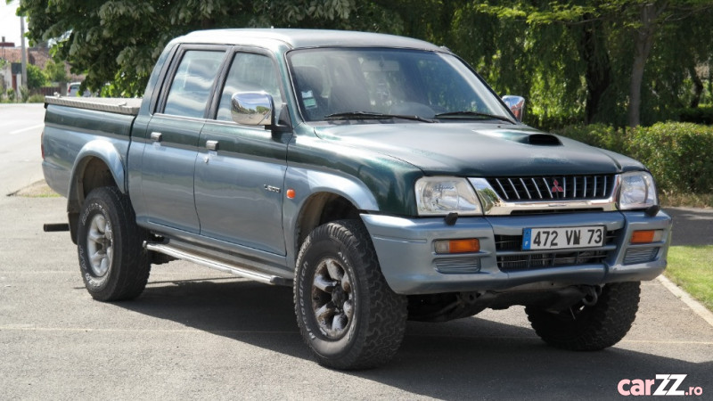 Mitsubishi l200 2000