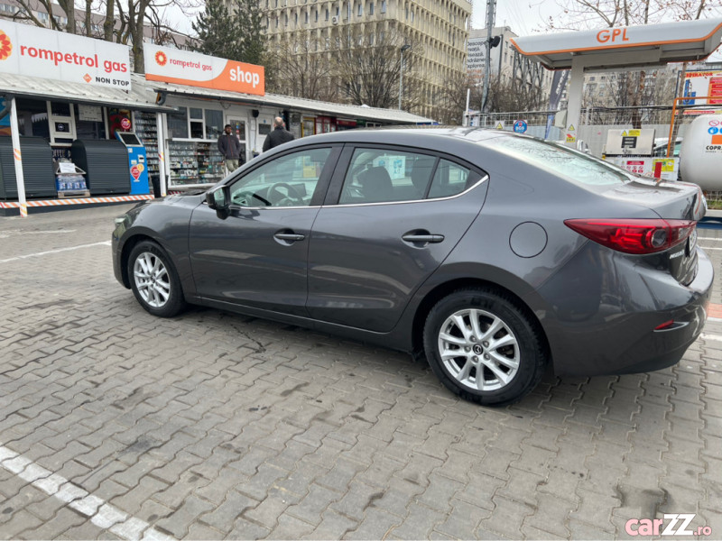 Mazda 3 Sedan Skyactiv G 2.0, 11.999 eur - CarZZ.ro