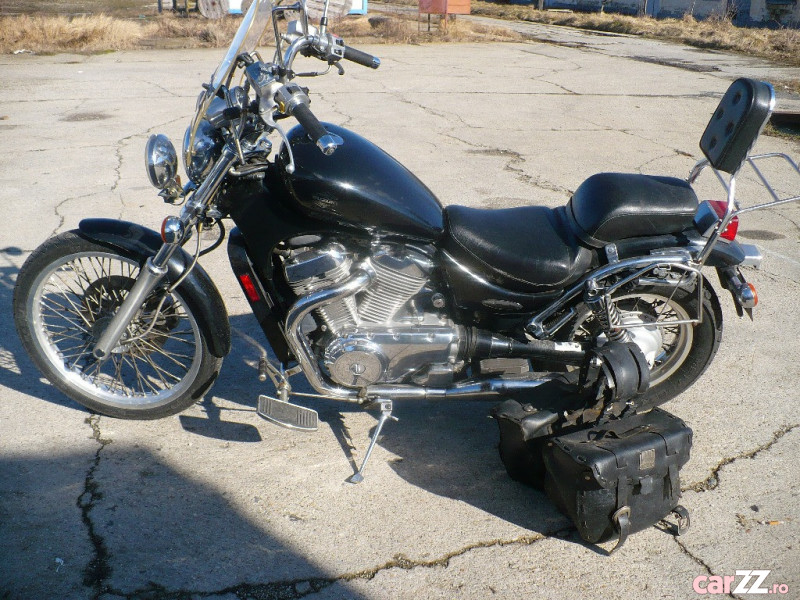 Suzuki intruder 600