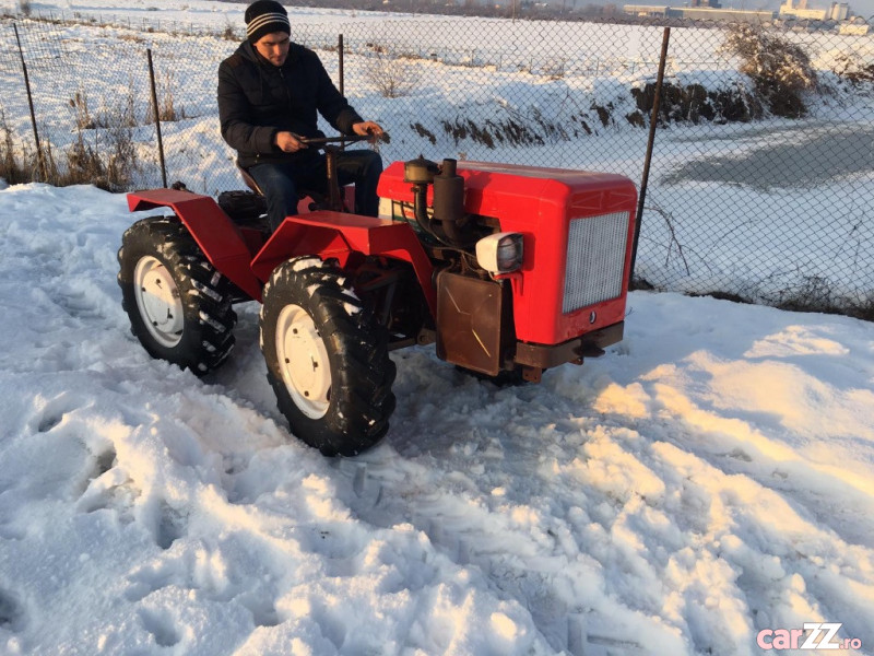Tractor 4x4 lombardini cast, 3.450 eur CarZZ.ro