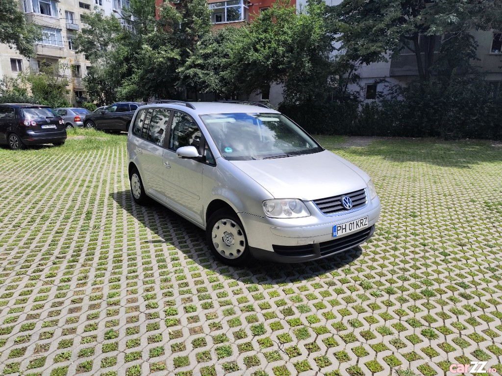 VOLKSWAGEN Touran 2006