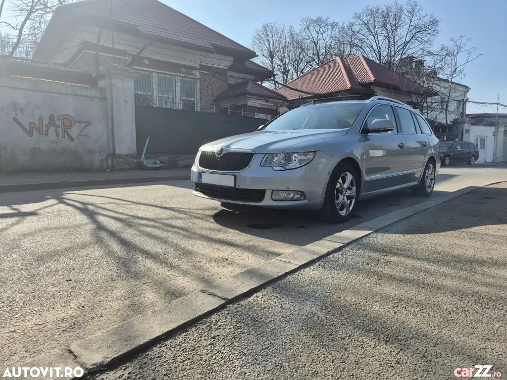 SKODA Superb 2011 — imagine 46