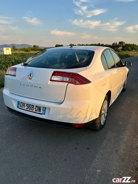 RENAULT Laguna