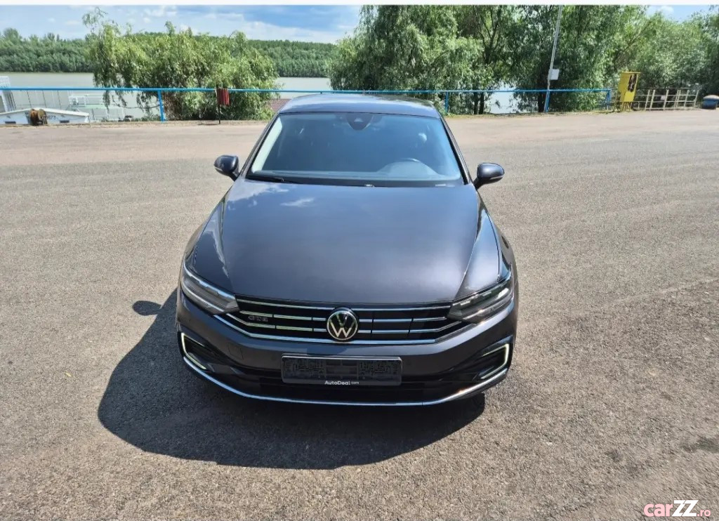 VOLKSWAGEN Passat 2021 — imagine 8