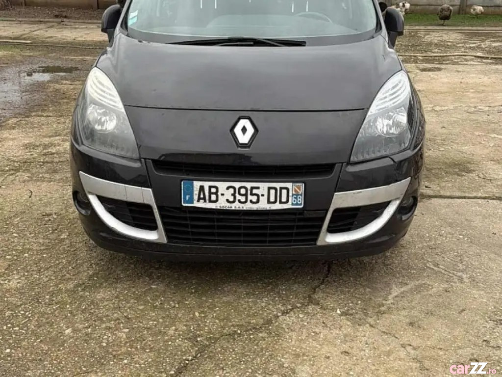 RENAULT Scenic