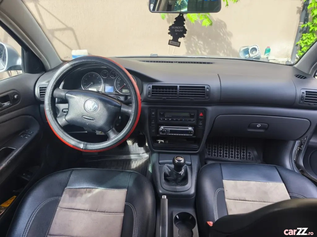 VOLKSWAGEN Passat 2004