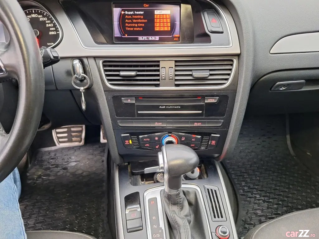 AUDI A4 2012