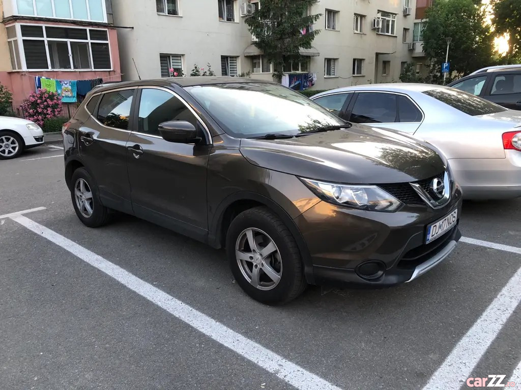 NISSAN Qashqai 2015