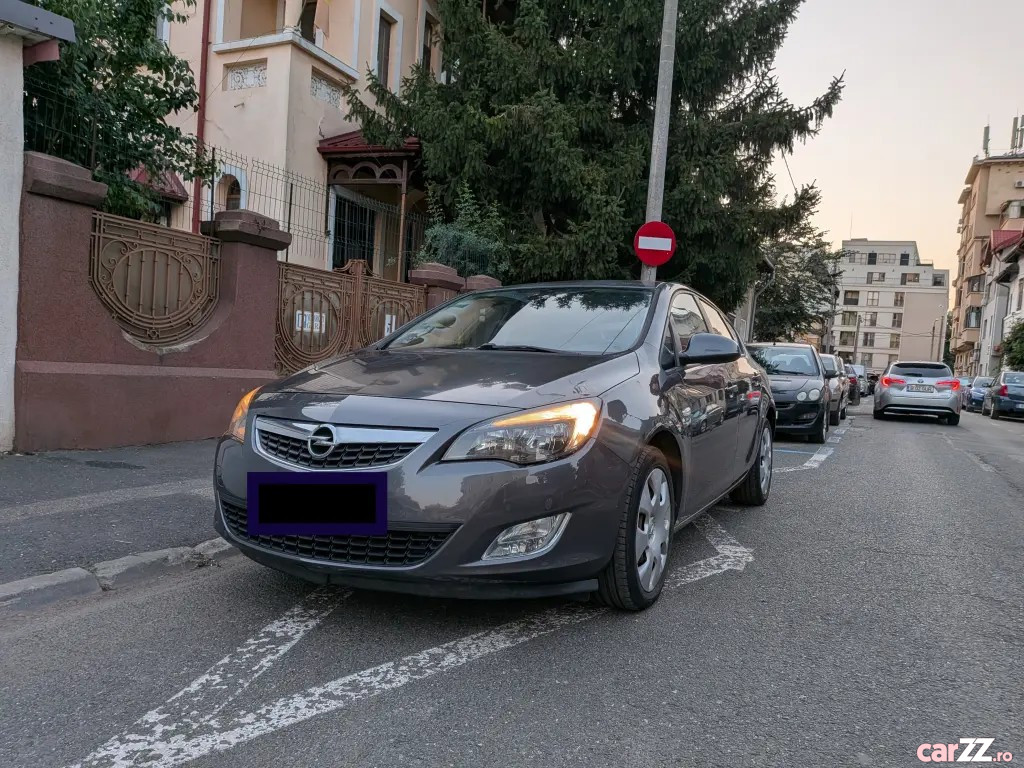 OPEL Astra 2011 — imagine 14