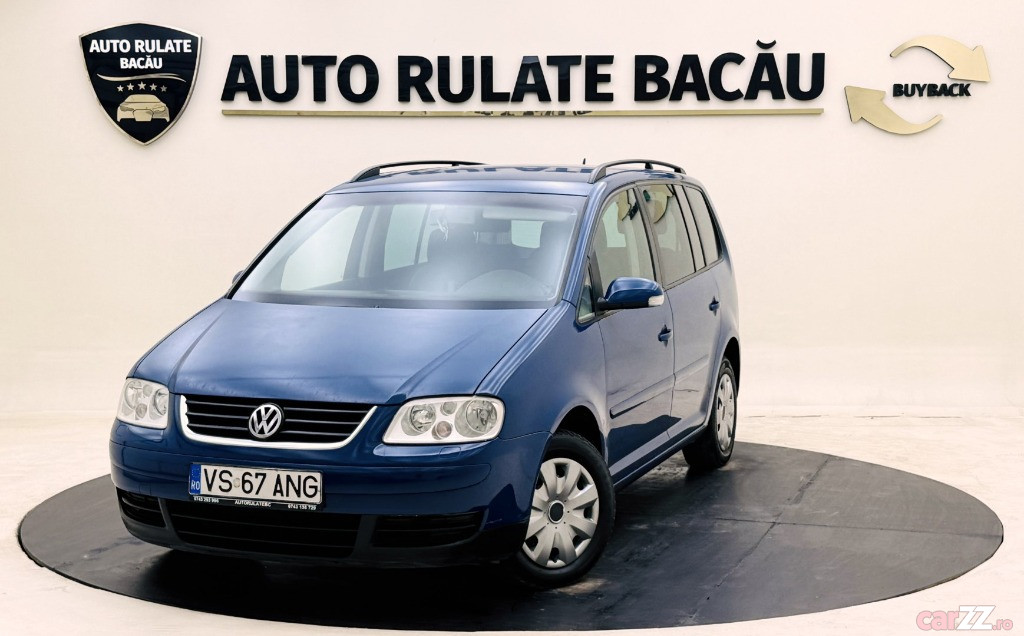VOLKSWAGEN Touran