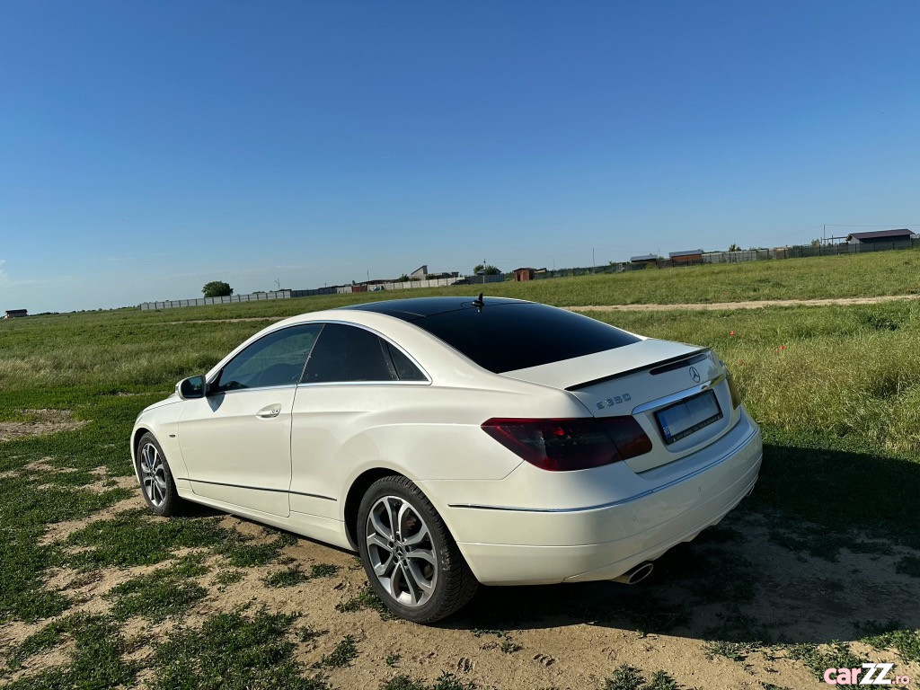 MERCEDES-BENZ Unknown Model 2010