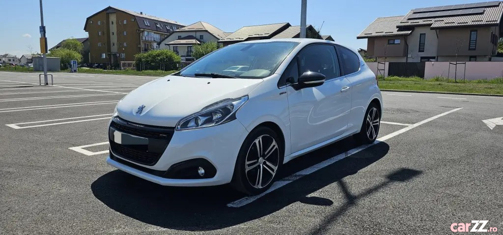 PEUGEOT 208 2017