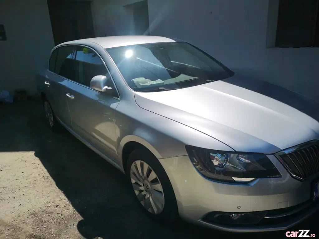 SKODA Superb 2014