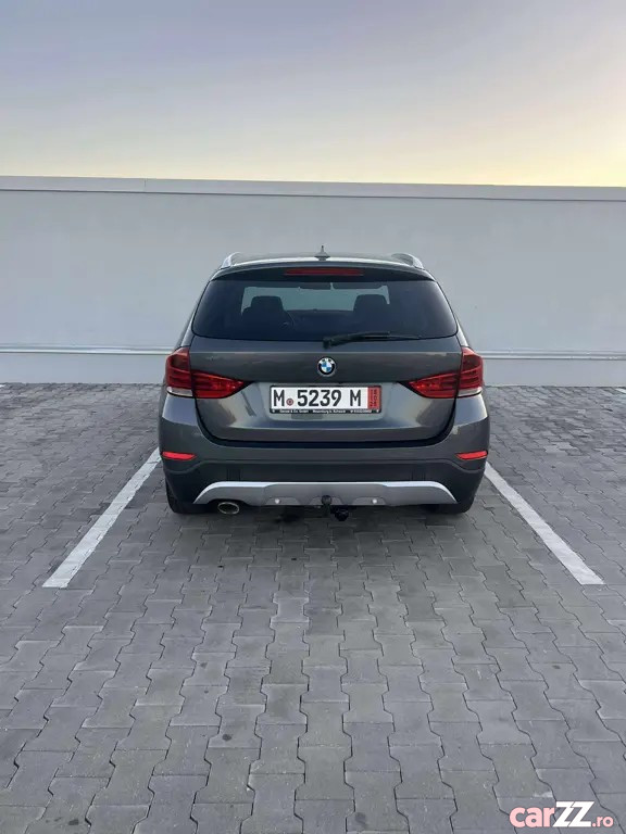 BMW X1 2012 — imagine 27