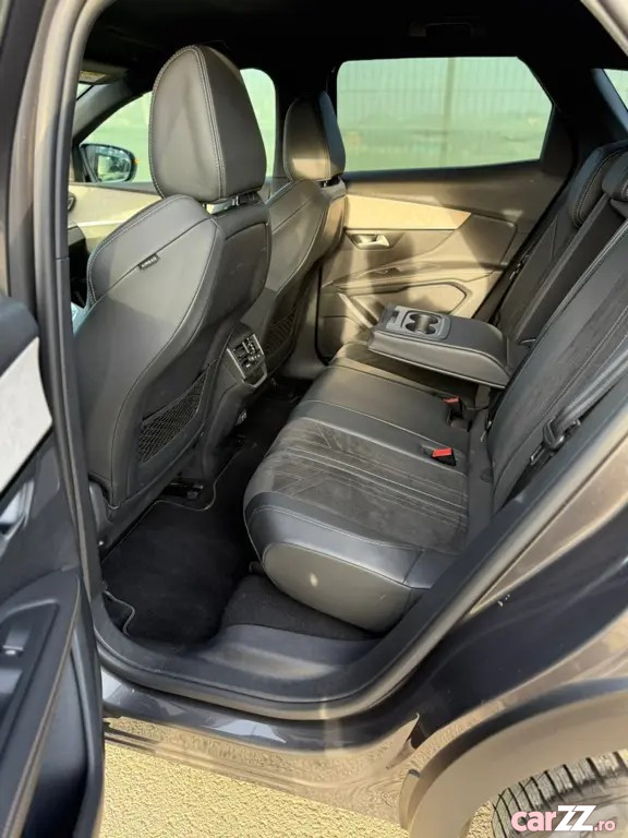 PEUGEOT 3008 2021