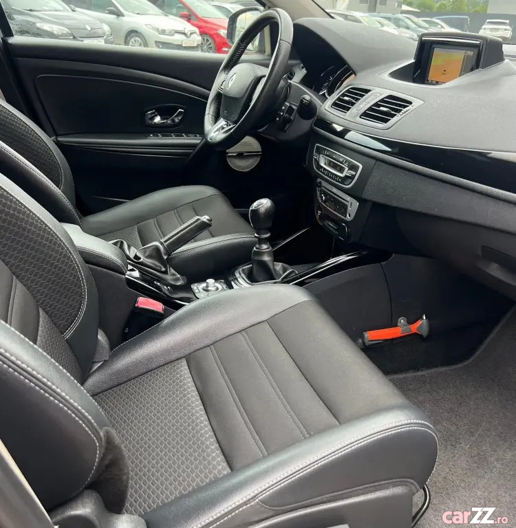 RENAULT Megane 2015 — imagine 12