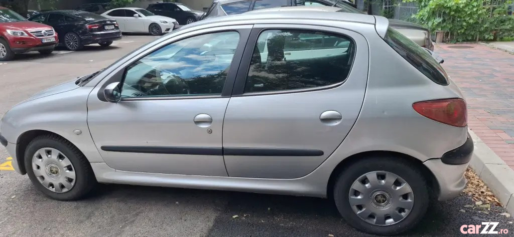 PEUGEOT 206