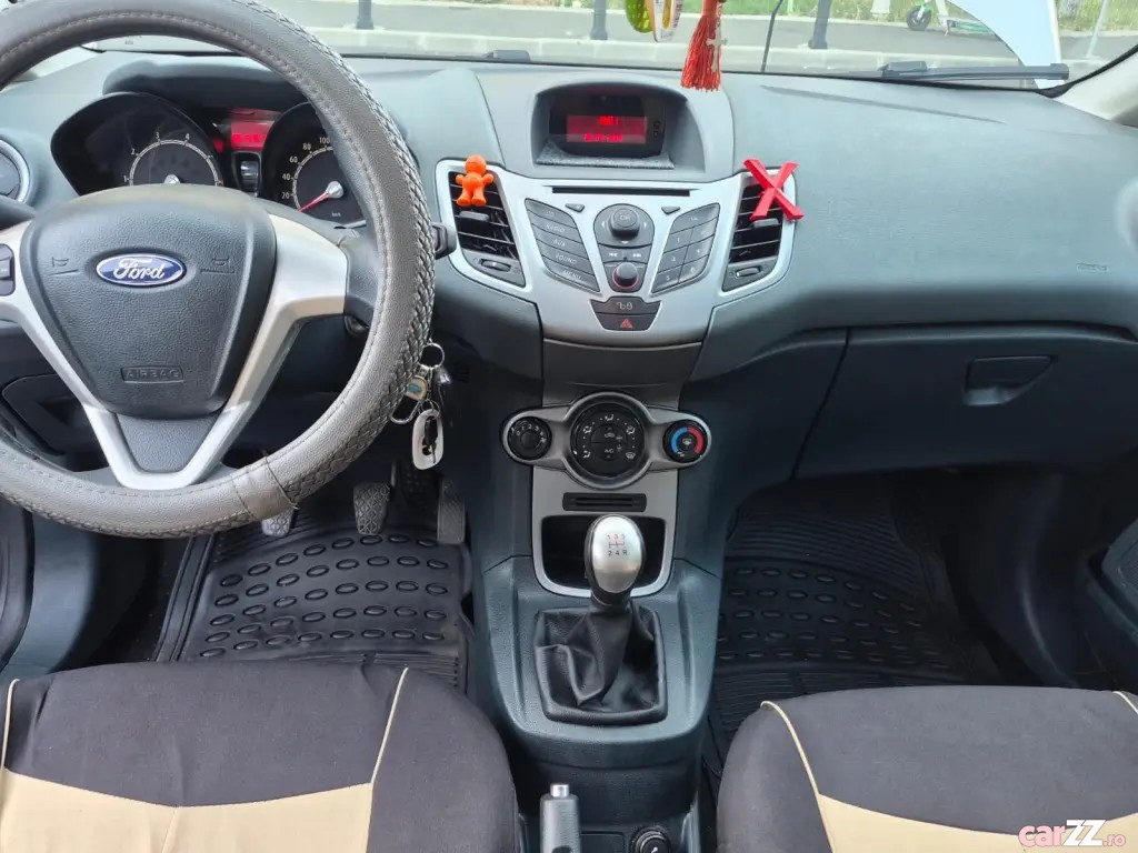 FORD Fiesta 2010