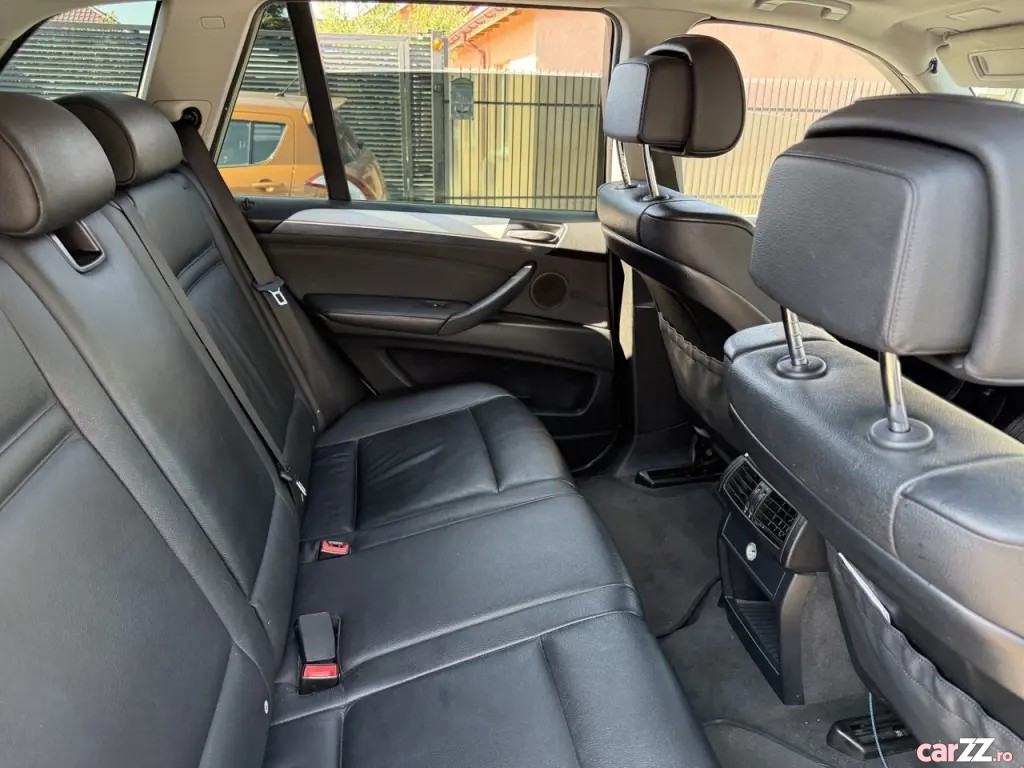 BMW X5 2010 — imagine 16