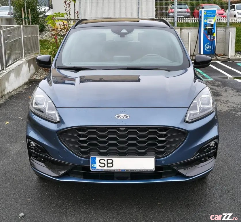 FORD Kuga 2023 — imagine 10