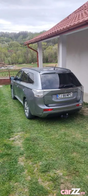 MITSUBISHI Outlander 2014