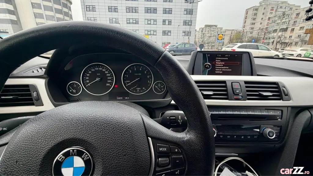 BMW 320i 2015