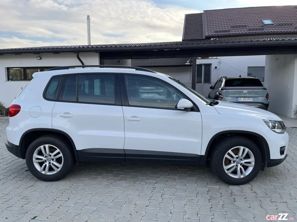 VOLKSWAGEN Tiguan 2015