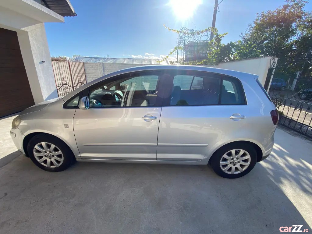 VOLKSWAGEN Golf 2005