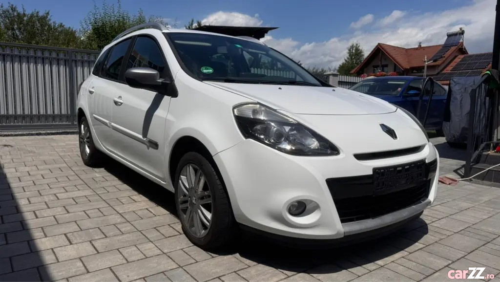 RENAULT Clio