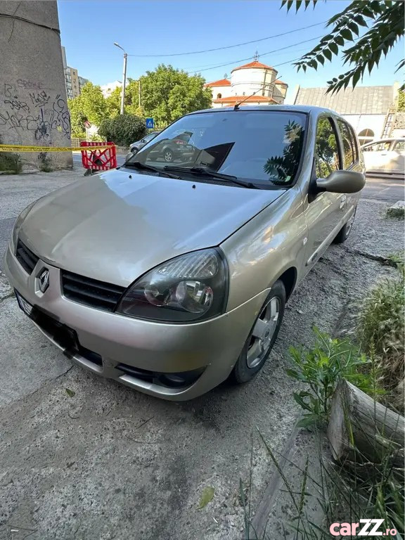 RENAULT Clio