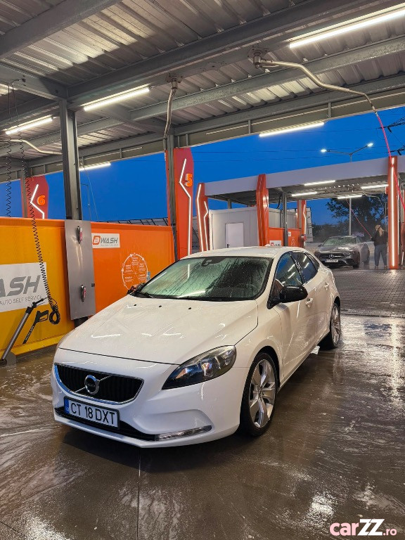 VOLVO V40 2016 — imagine 7