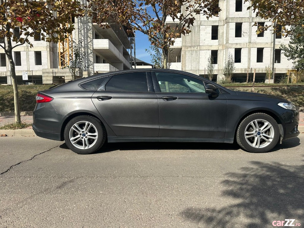 FORD Mondeo 2018 — imagine 25