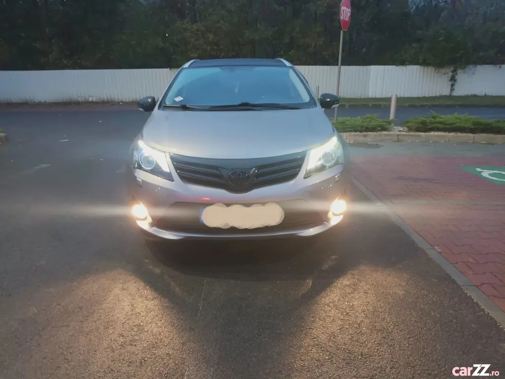 TOYOTA Avensis 2014 — imagine 9