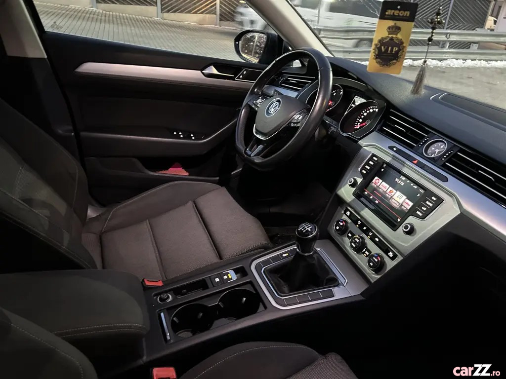 VOLKSWAGEN Passat 2016 — imagine 9