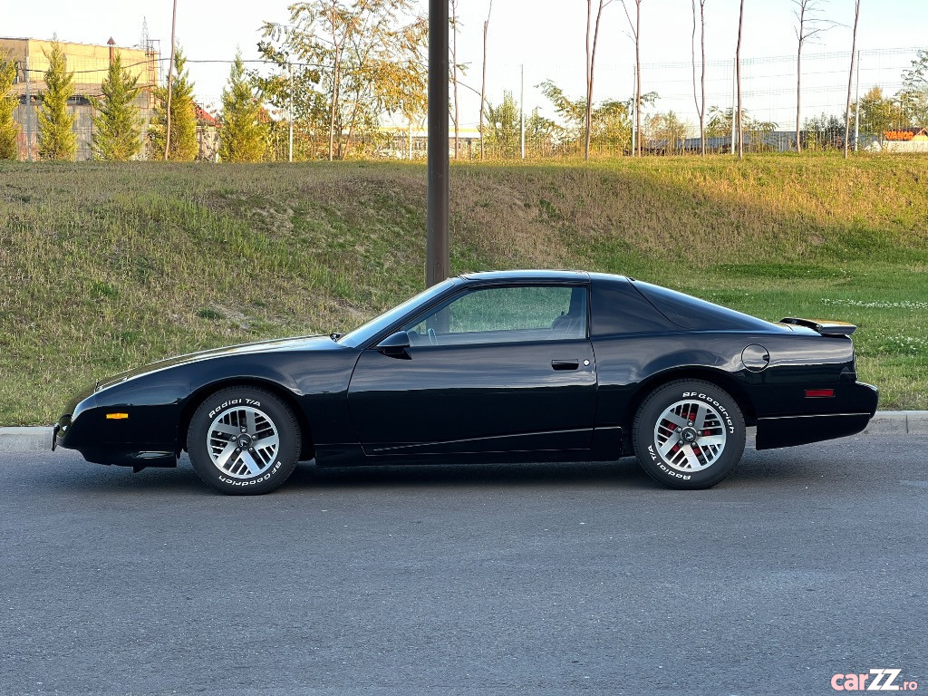 PONTIAC Firebird 1991