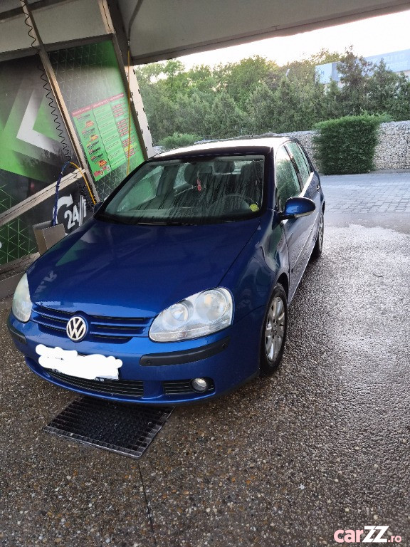 VOLKSWAGEN Golf 2005