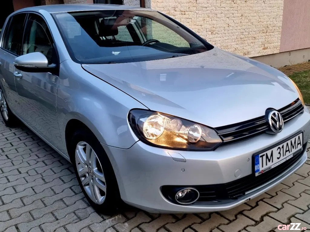 VOLKSWAGEN Golf 2010