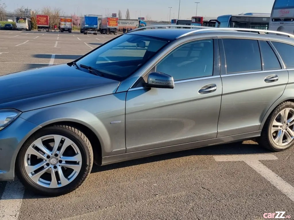 MERCEDES-BENZ Unknown Model 2011