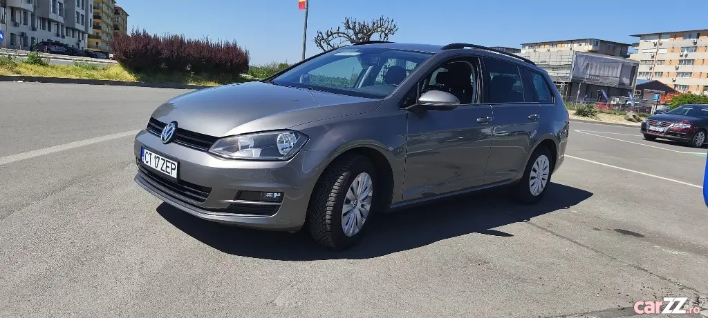 VOLKSWAGEN Golf 2015