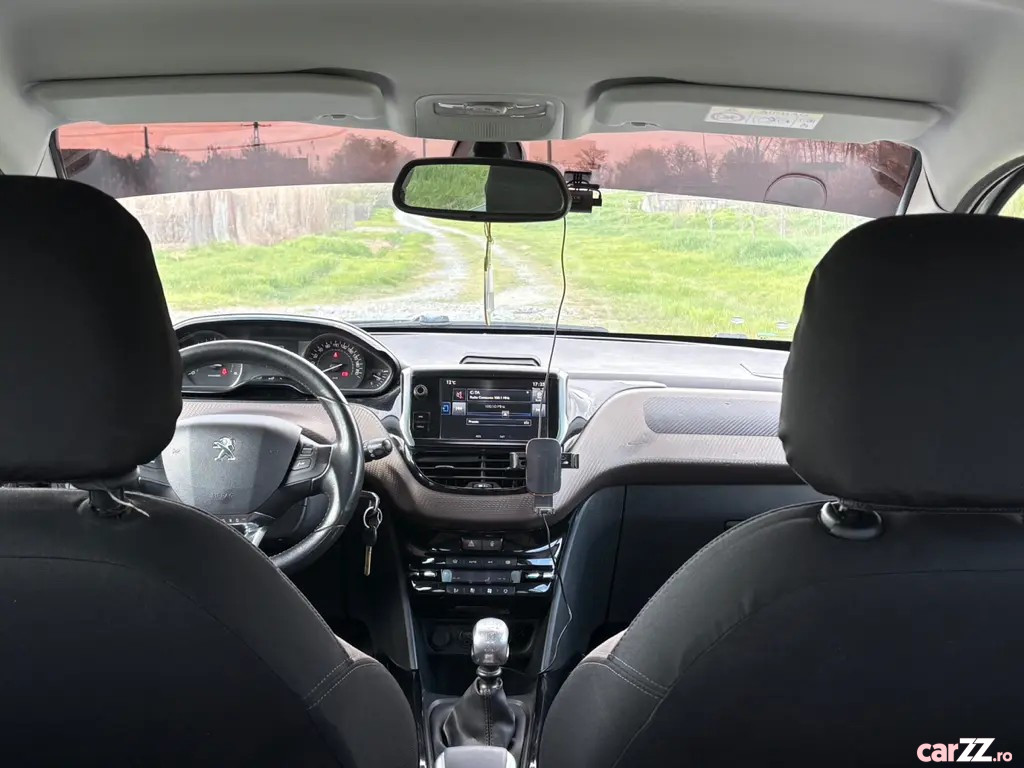 PEUGEOT 2008 2015