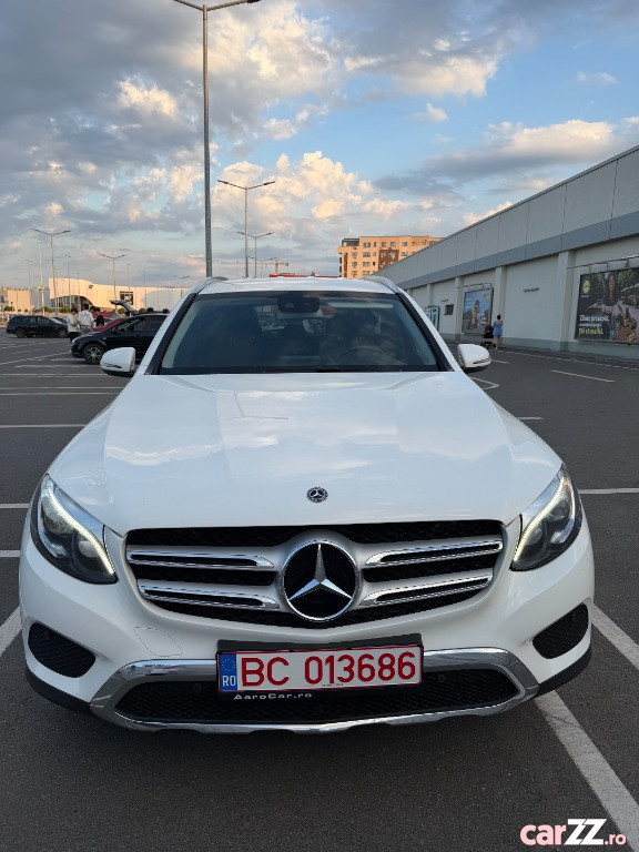 MERCEDES-BENZ GLC