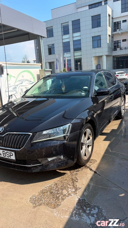 SKODA Superb 2019 — imagine 9