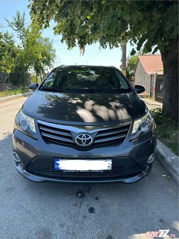 TOYOTA Avensis