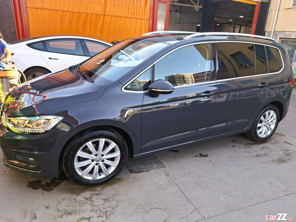 VOLKSWAGEN Touran 2019 — imagine 30