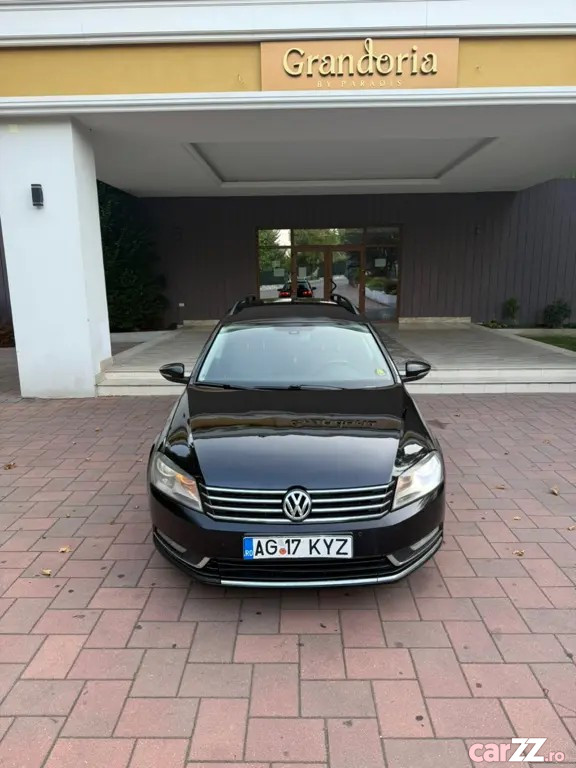 VOLKSWAGEN Passat
