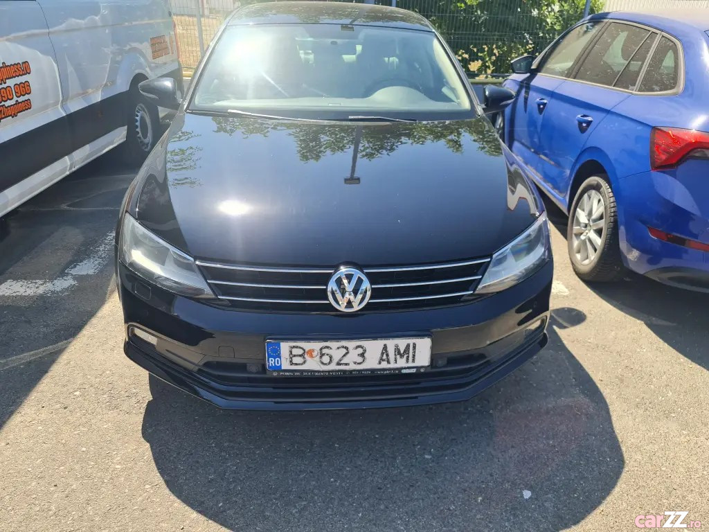 VOLKSWAGEN Jetta