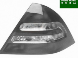 Stop / Lampa spate Volkswagen Passat 1.9 diesel (2001)