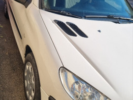 PEUGEOT 206 BENZINĂ