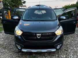 Dacia Lodgy Stepway 2022 7locuri 1.5dci